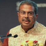 सूत्रों के अनुसार, धर्मेंद्र प्रधान ने सरकार द्वारा पद छोड़ने की स्वीकृति मिलने से पहले दो बार इस्तीफा देने की पेशकश की थी।