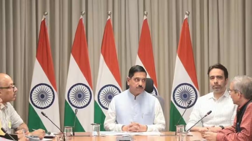 'मैं इसे कर्तव्य की गहरी भावना के साथ स्वीकार करता हूं': शिक्षा मंत्री के रूप में कार्यभार संभालने के बाद प्रल्हाद जोशी