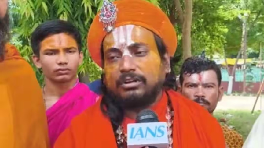 भगवा धर्म और भगवान राम का अपमान': संतों ने पप्पू यादव और राहुल गांधी के खिलाफ पुलिस में शिकायत दर्ज कराई